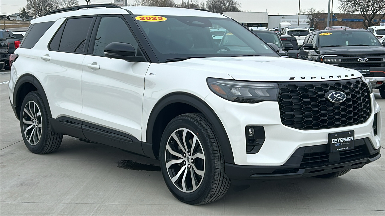 2025 Ford Explorer ST-Line 1