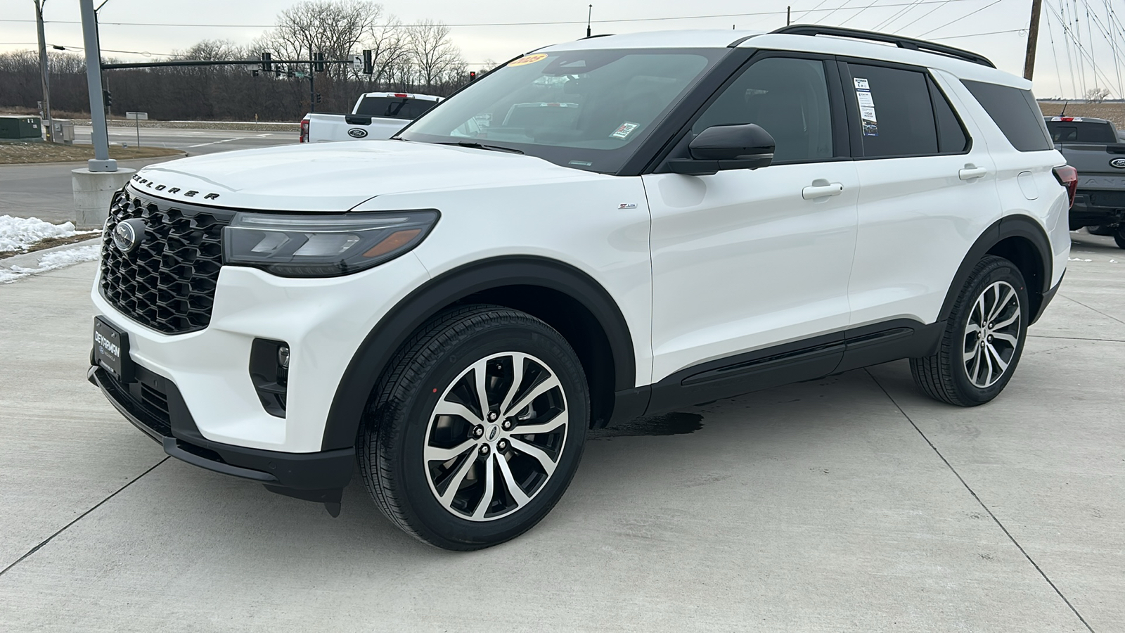 2025 Ford Explorer ST-Line 7