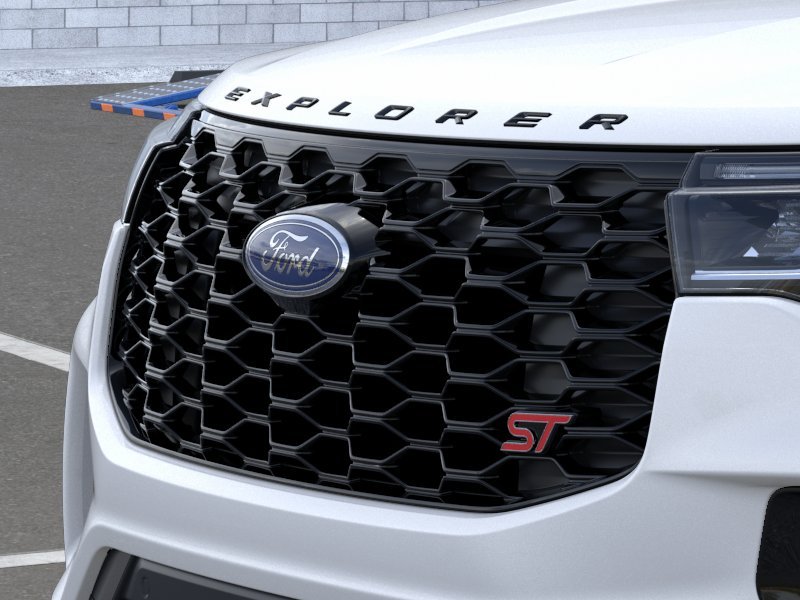 2025 Ford Explorer ST 17