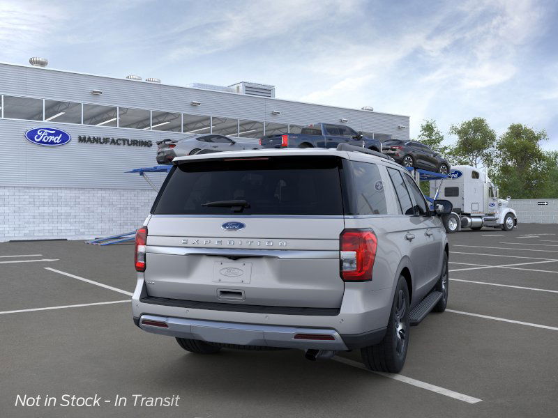 2024 Ford Expedition XLT 8