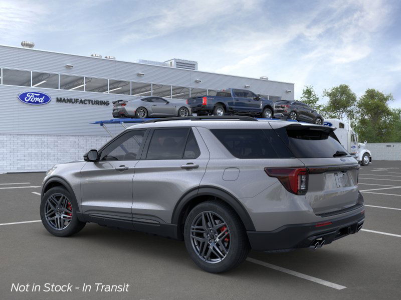 2025 Ford Explorer ST 4