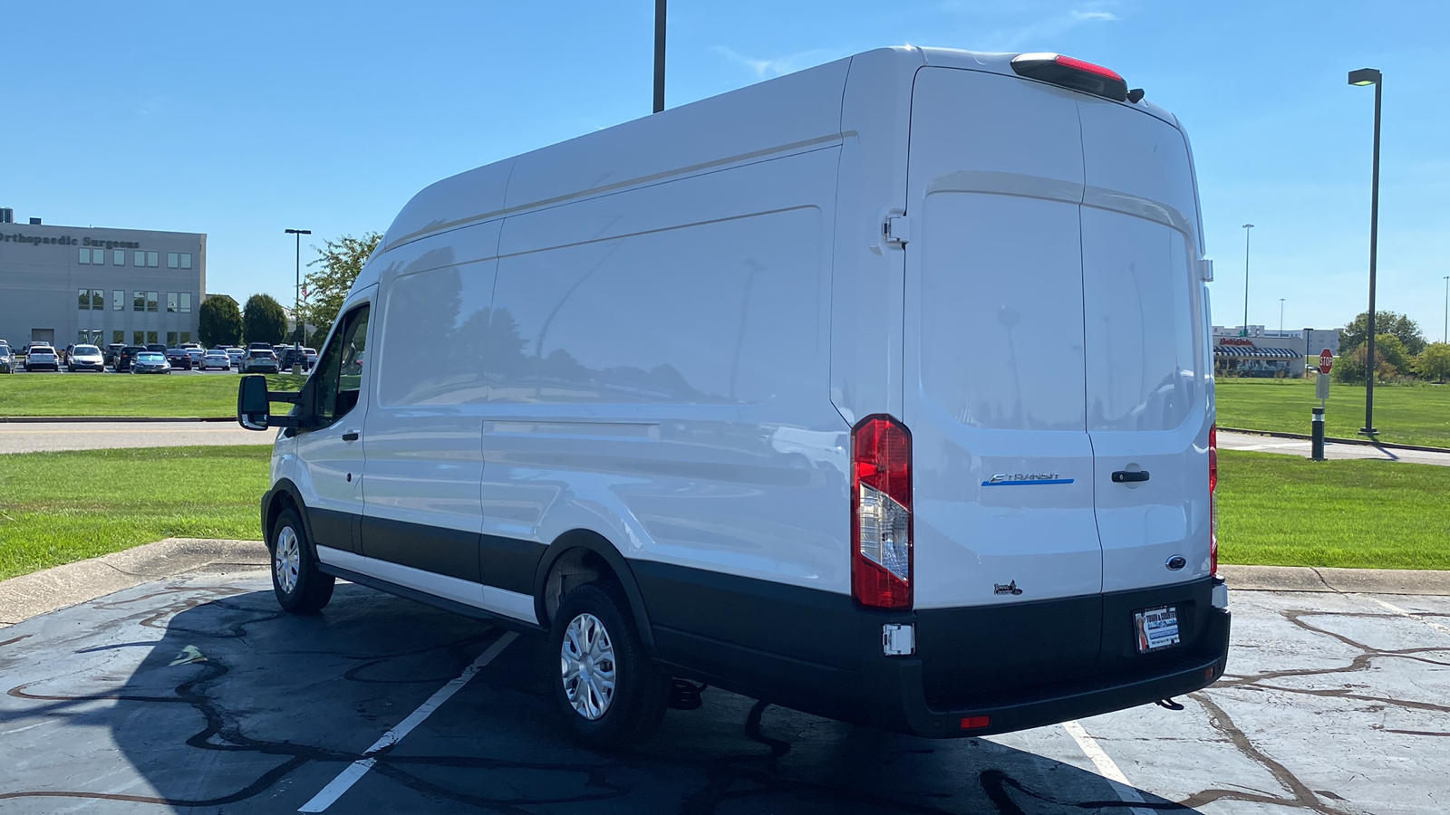 2023 Ford E-Transit Cargo Van  4