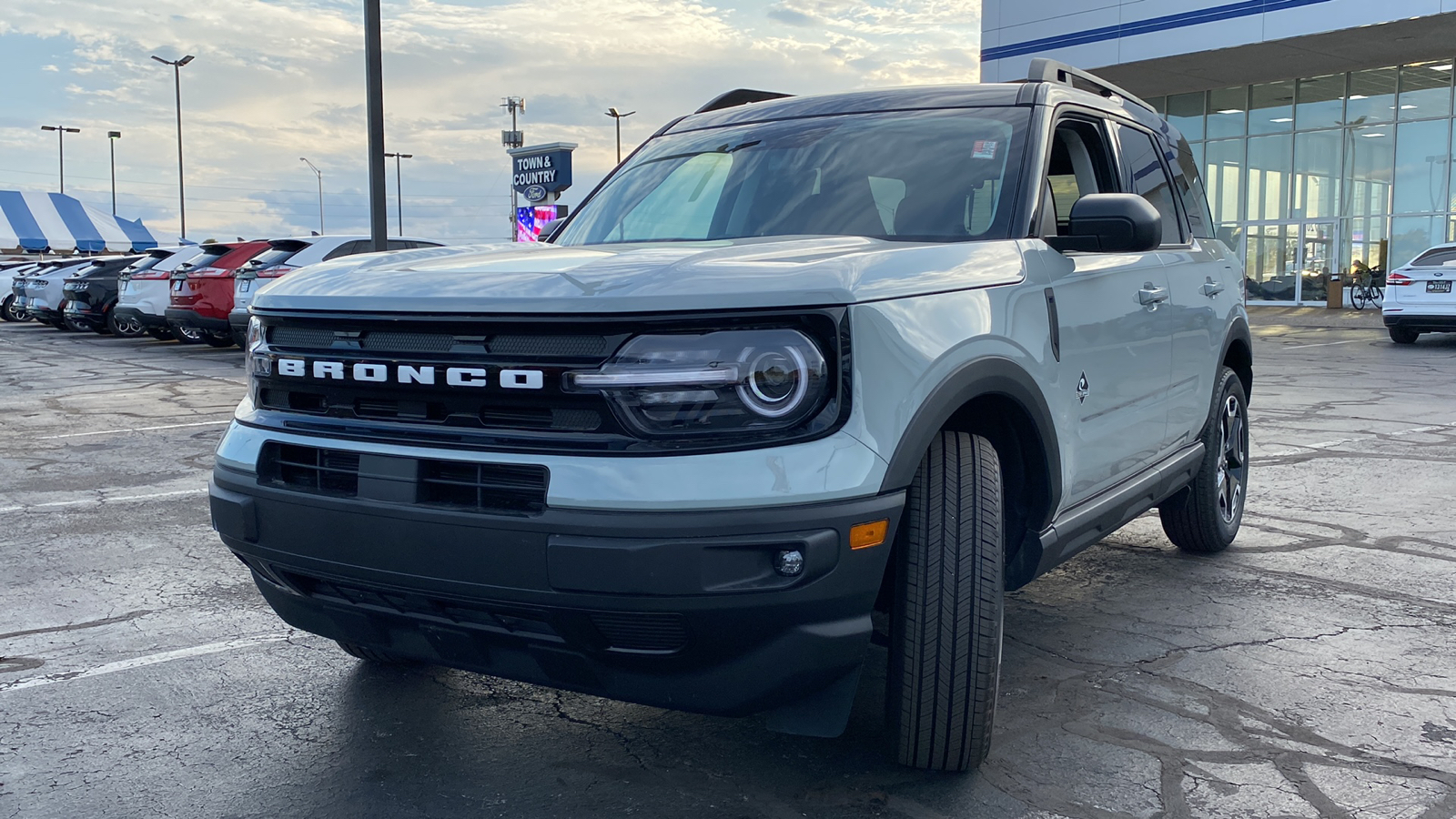 2023 Ford Bronco Sport Outer Banks 6