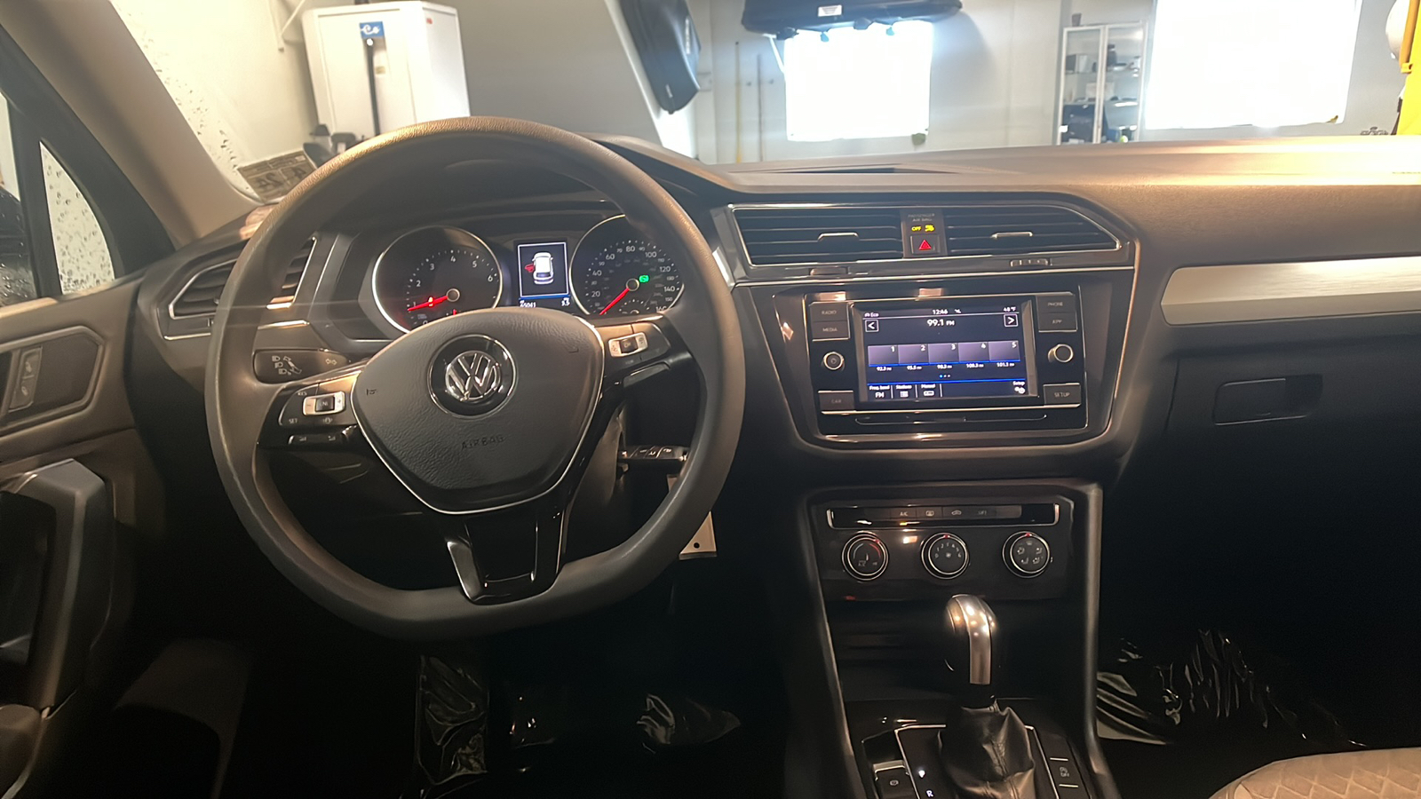 2019 Volkswagen Tiguan 2.0T S 9