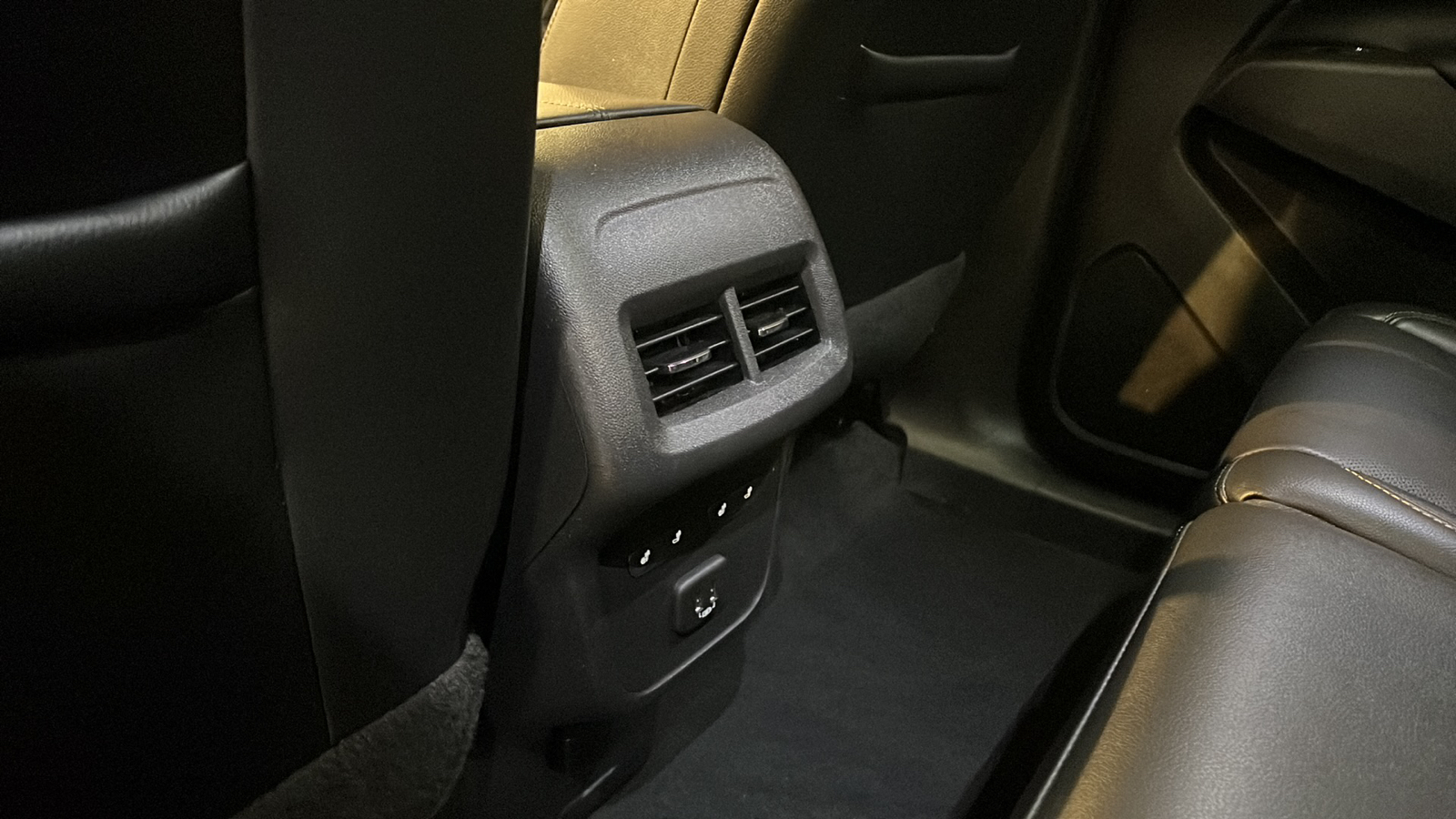 2021 Chevrolet Equinox Premier 8