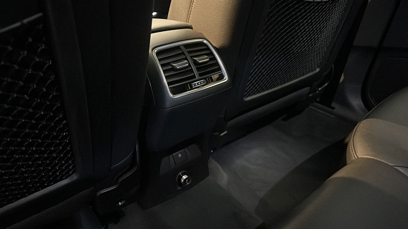 2016 Audi Q3 2.0T Premium Plus 10