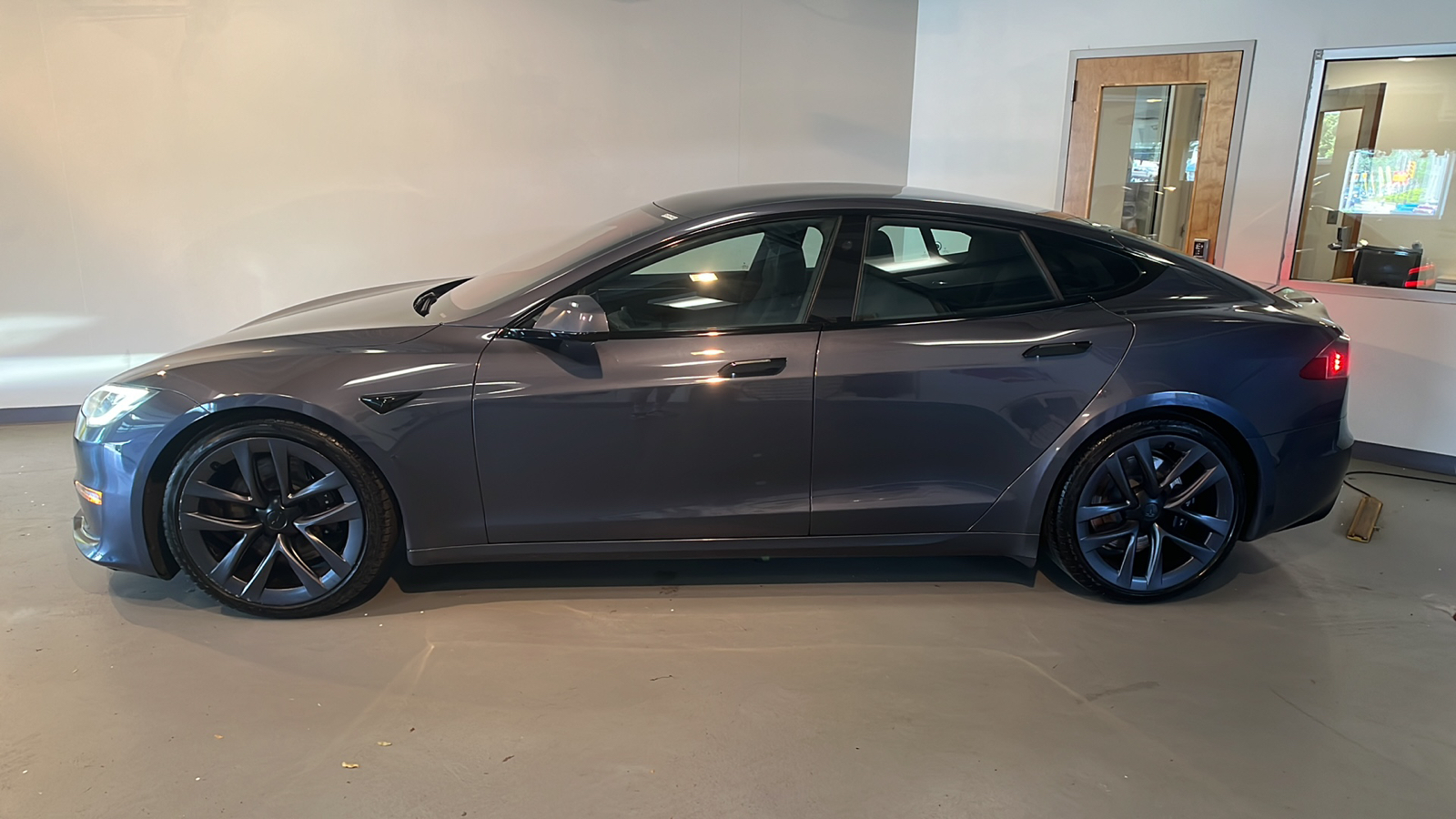 2022 Tesla Model S Base 2