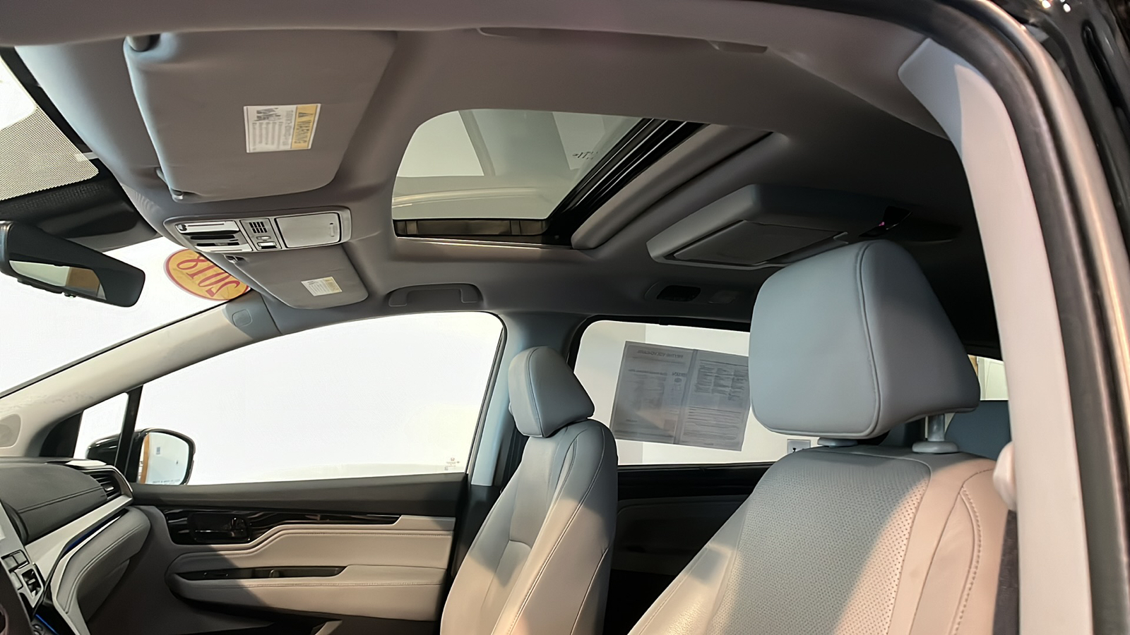 2018 Honda Odyssey Elite 18