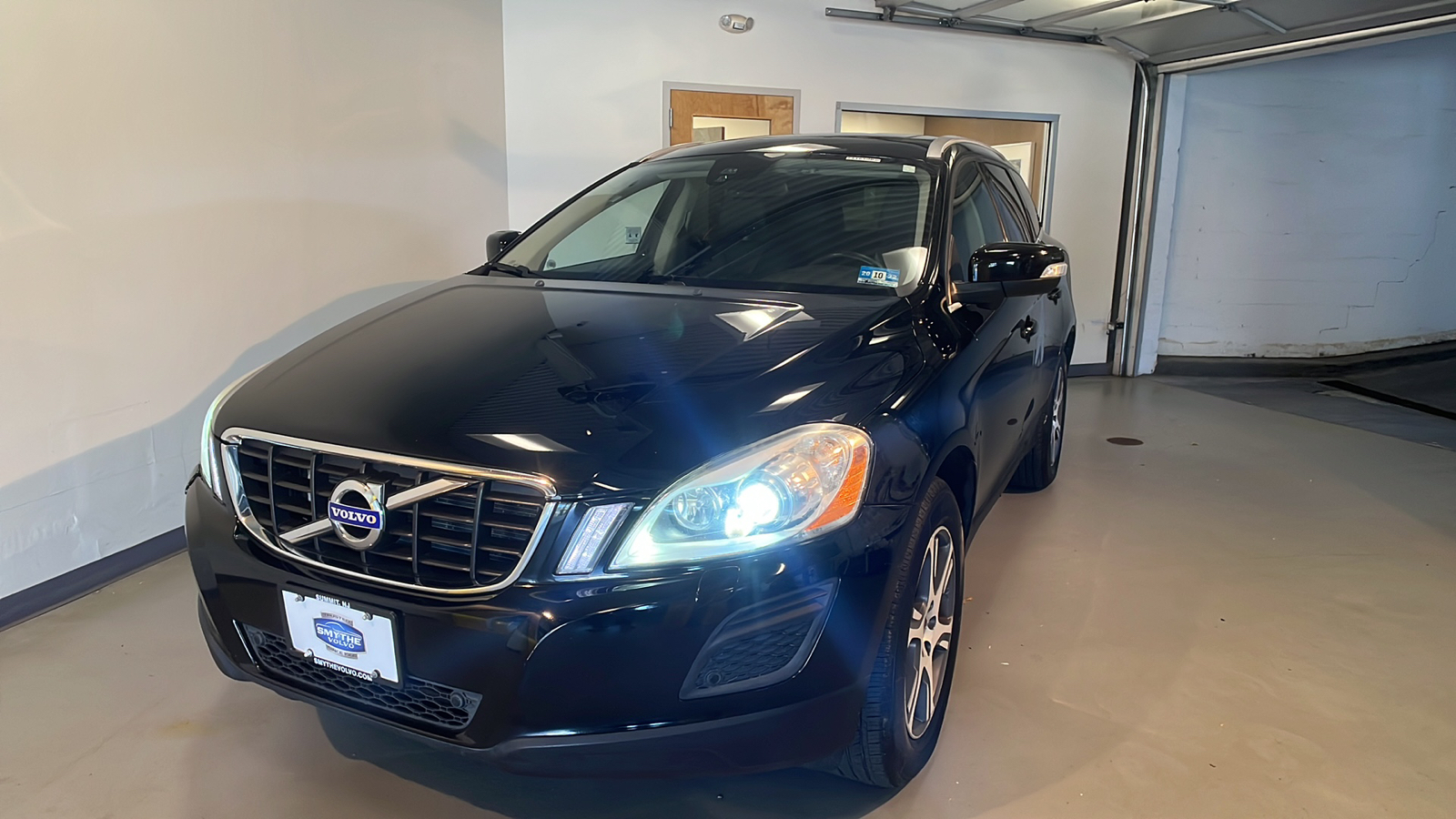 2013 Volvo XC60 T6 Platinum 1