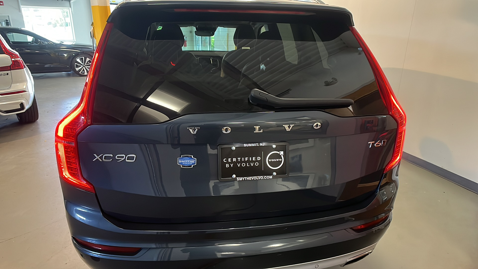 2021 Volvo XC90 T6 Momentum 4