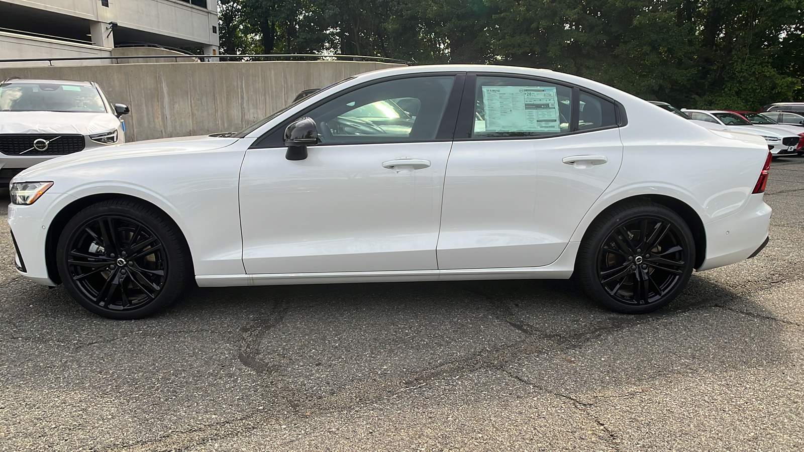 2024 Volvo S60 B5 Plus Black Edition 2