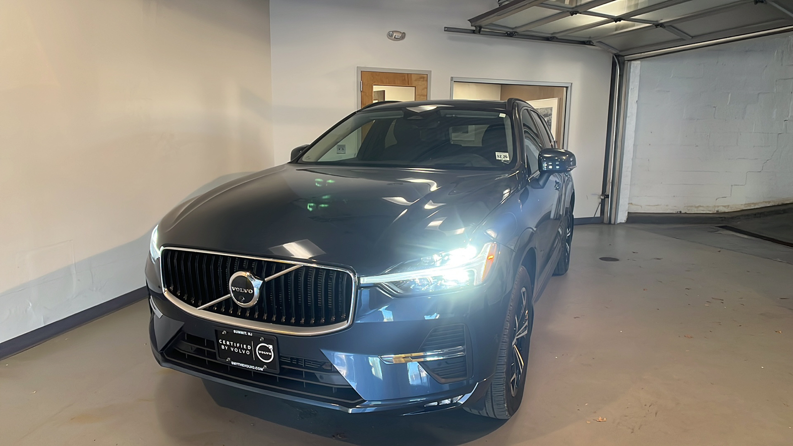 2022 Volvo XC60 B5 Momentum 1