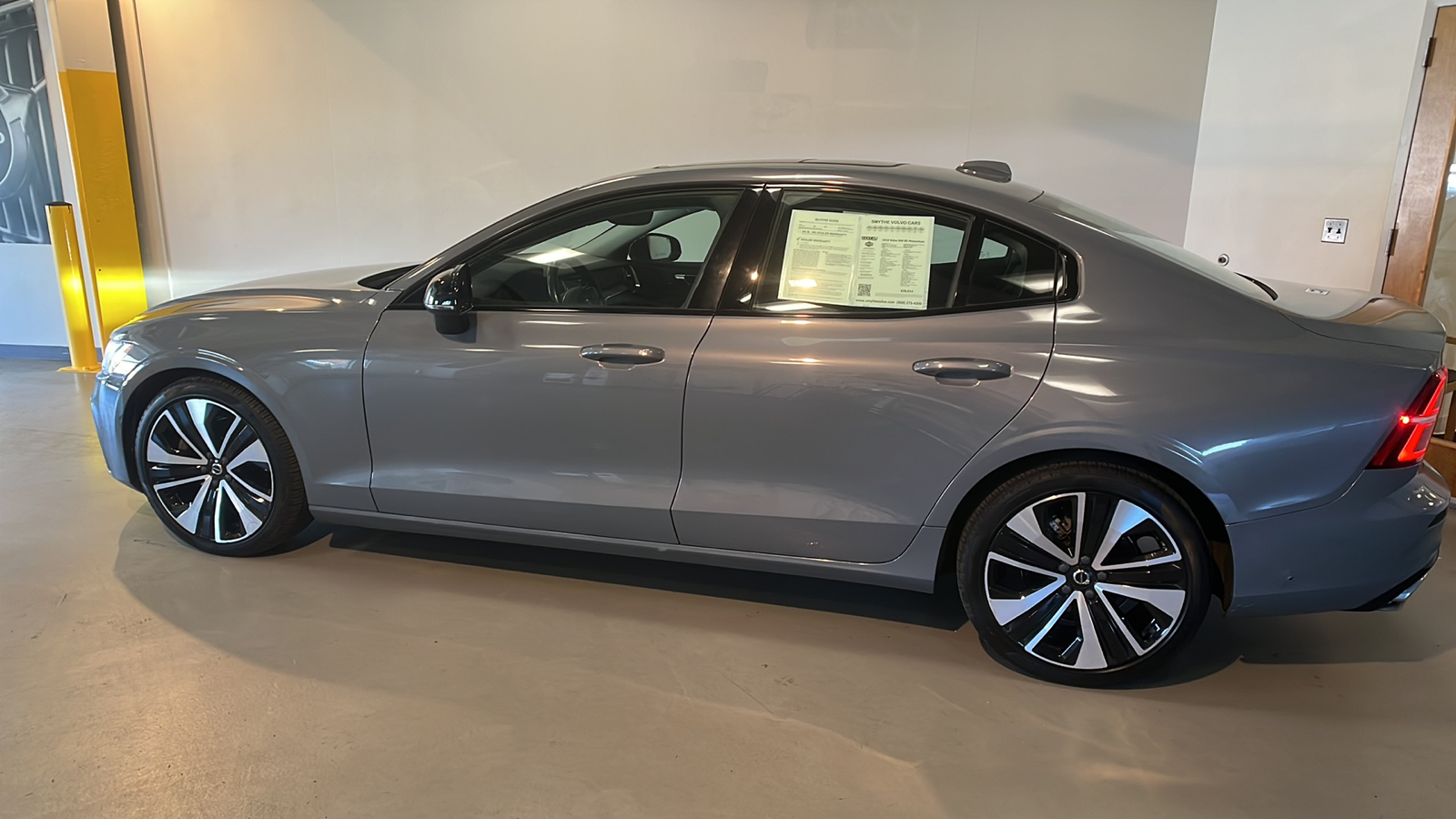 2022 Volvo S60 B5 Momentum 2