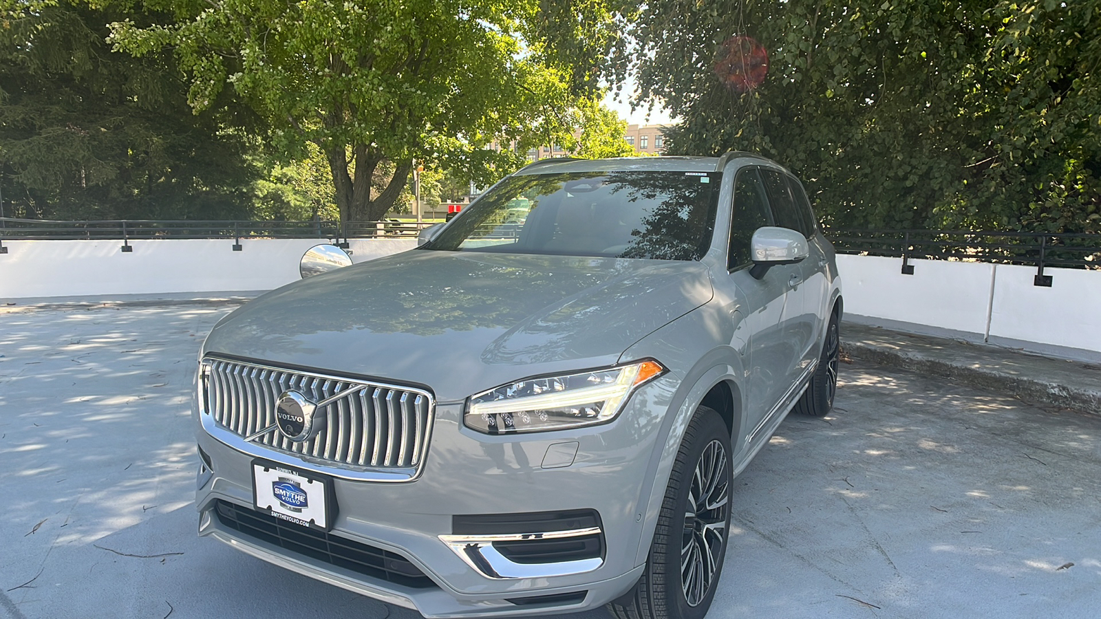 2025 Volvo XC90 Plug-In Hybrid T8 Plus 1