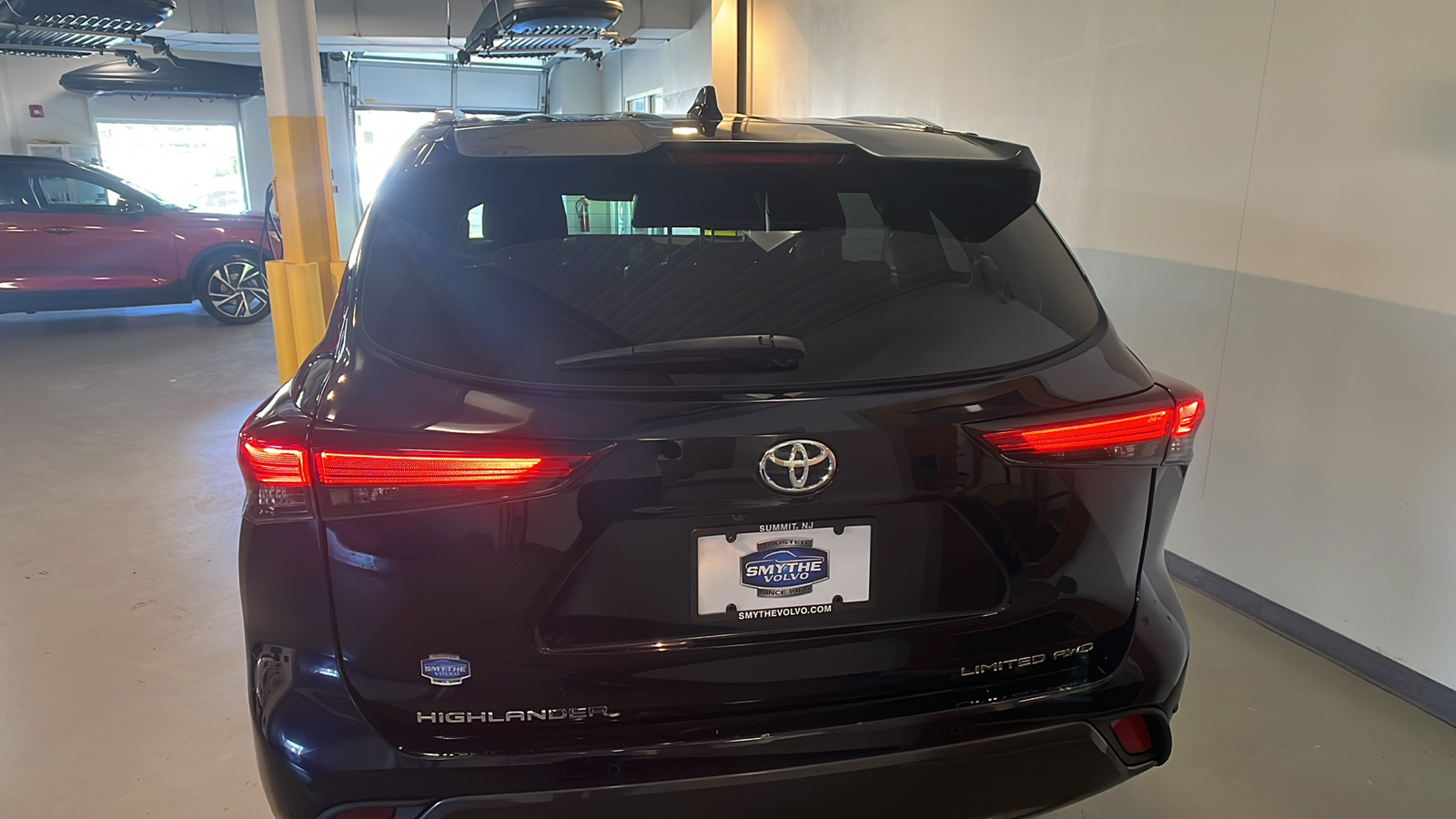 2020 Toyota Highlander Limited 4