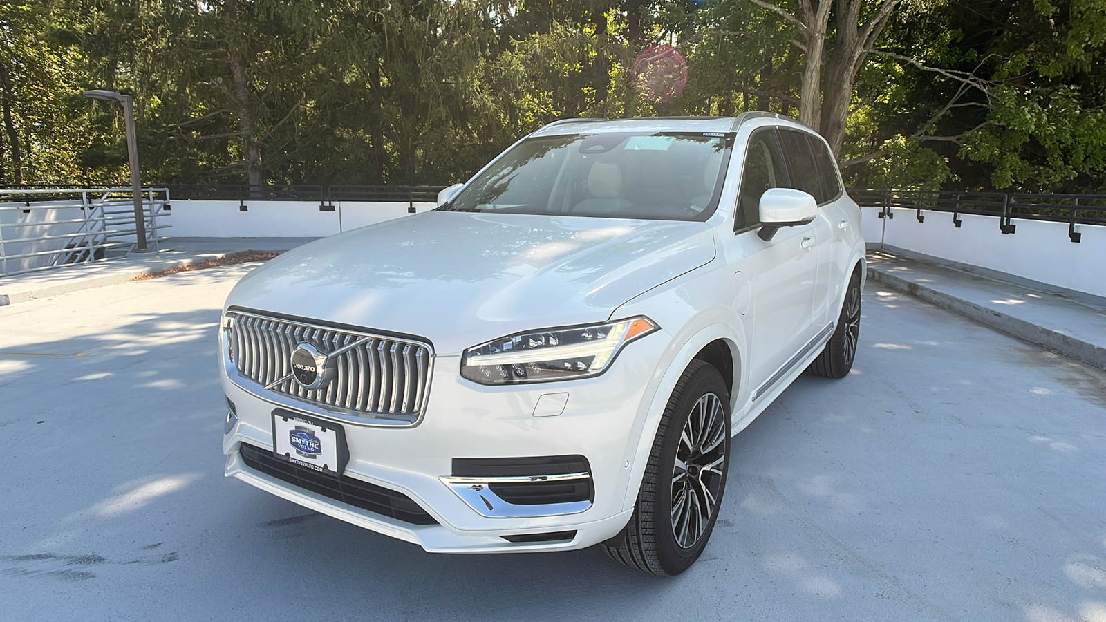 2025 Volvo XC90 Plug-In Hybrid T8 Plus 1