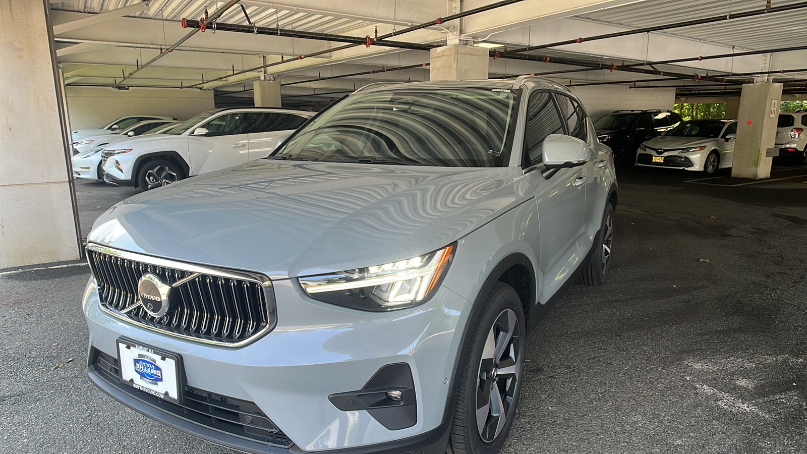 2025 Volvo XC40 B5 Plus Bright Theme 1