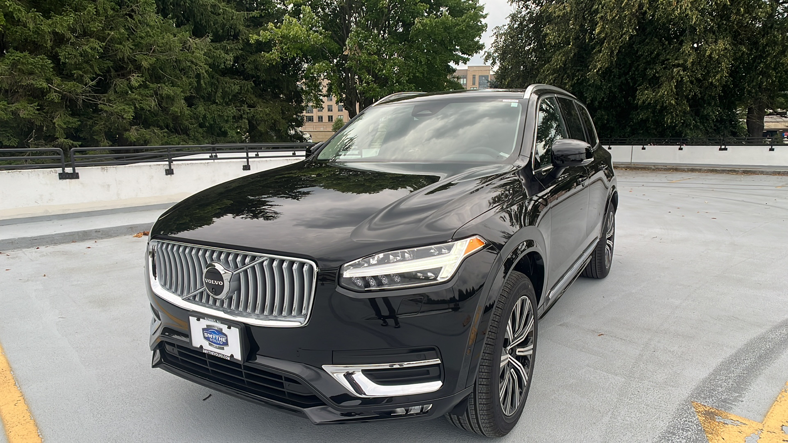 2025 Volvo XC90 B6 Plus 7-Seater 1