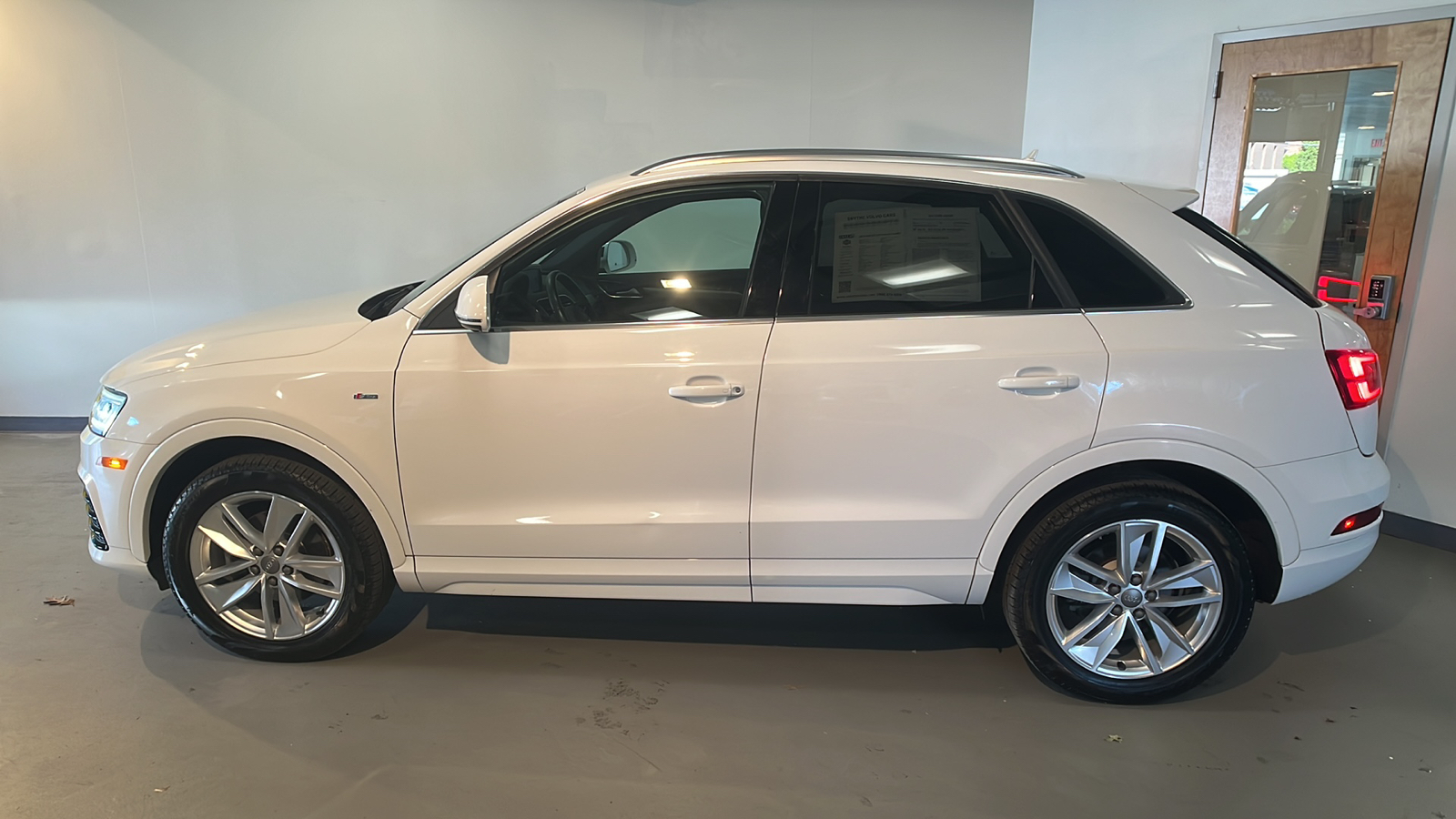 2018 Audi Q3 2.0T Premium Plus 2