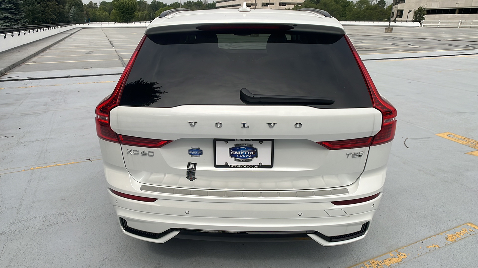 2025 Volvo XC60 Plug-In Hybrid T8 Plus 4