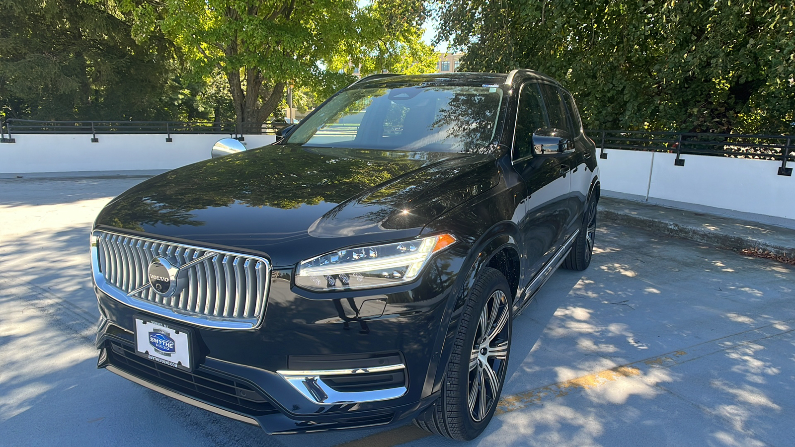 2025 Volvo XC90 Plug-In Hybrid T8 Ultra 1