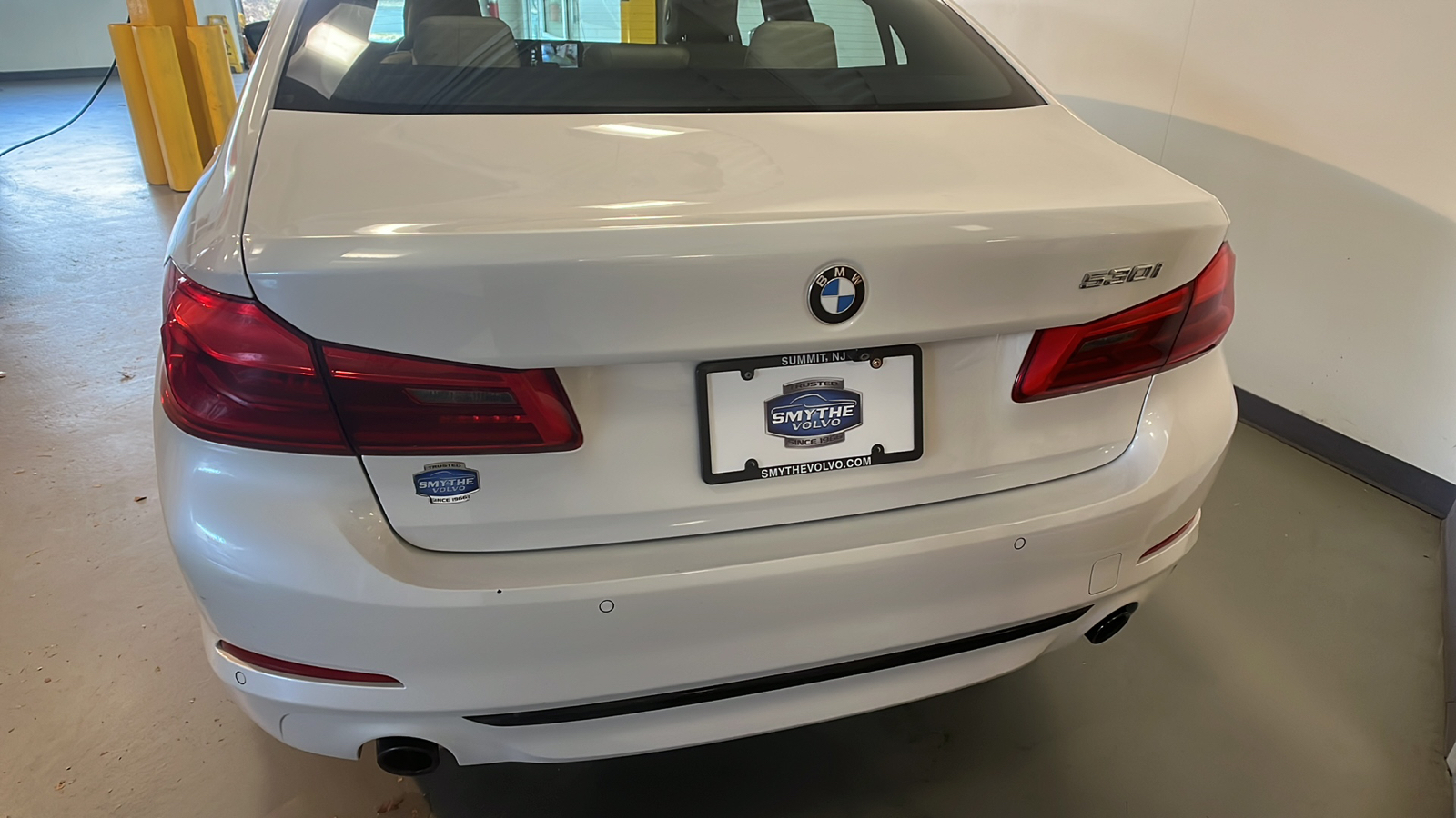 2018 BMW 5 Series 530i 4