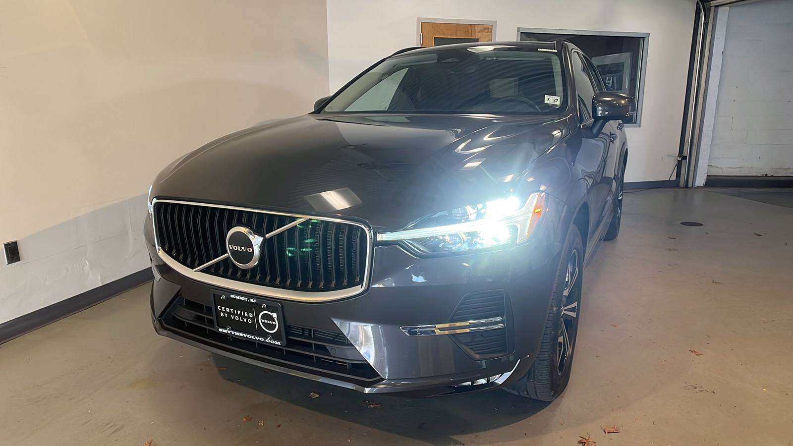 2022 Volvo XC60 B5 Momentum 1