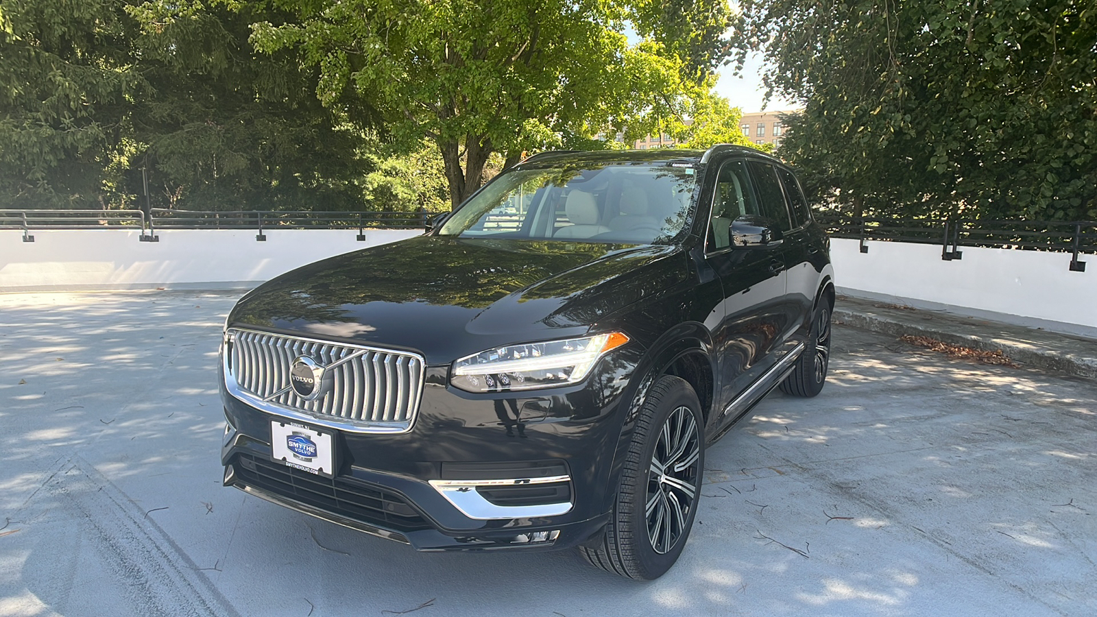 2025 Volvo XC90 B5 Core 1