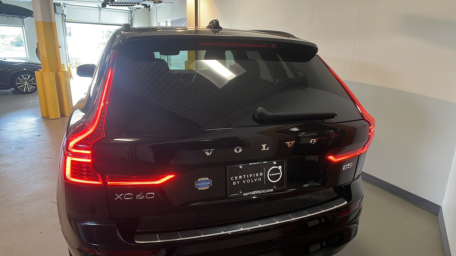 2022 Volvo XC60 B5 Momentum 4