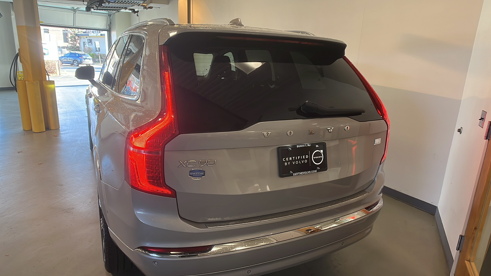 2023 Volvo XC90 Recharge  4