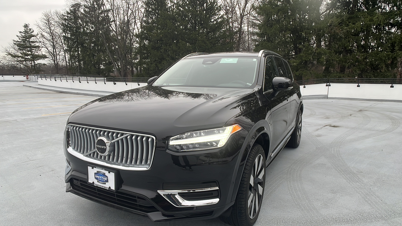 2025 Volvo XC90 Plug-In Hybrid T8 Plus 1