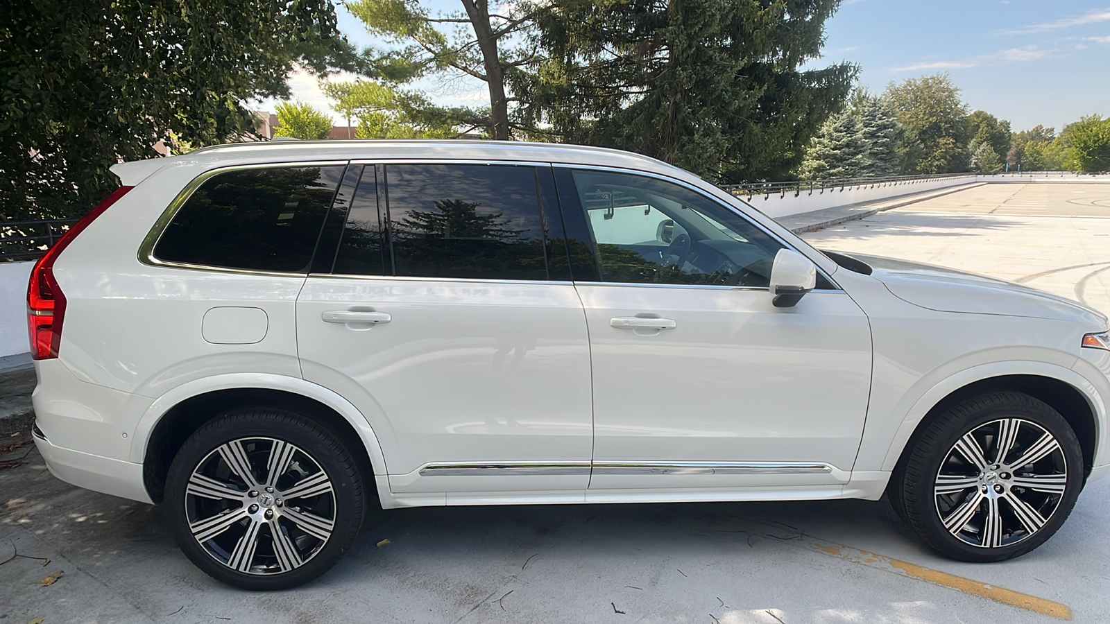 2025 Volvo XC90 B6 Plus 7-Seater 7