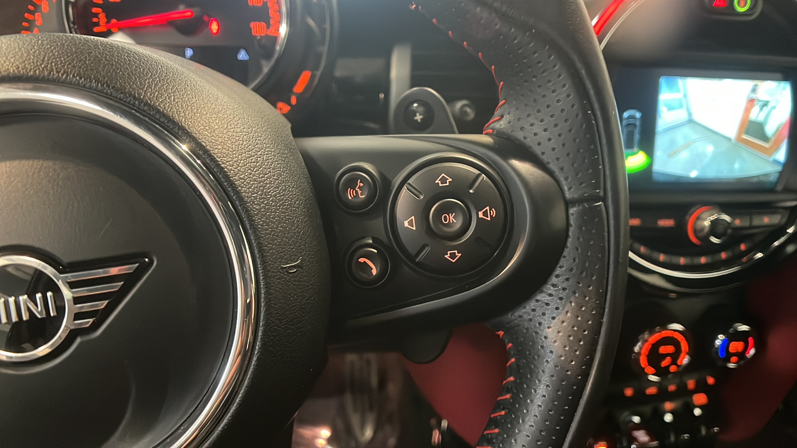 2019 MINI John Cooper Works Iconic 11