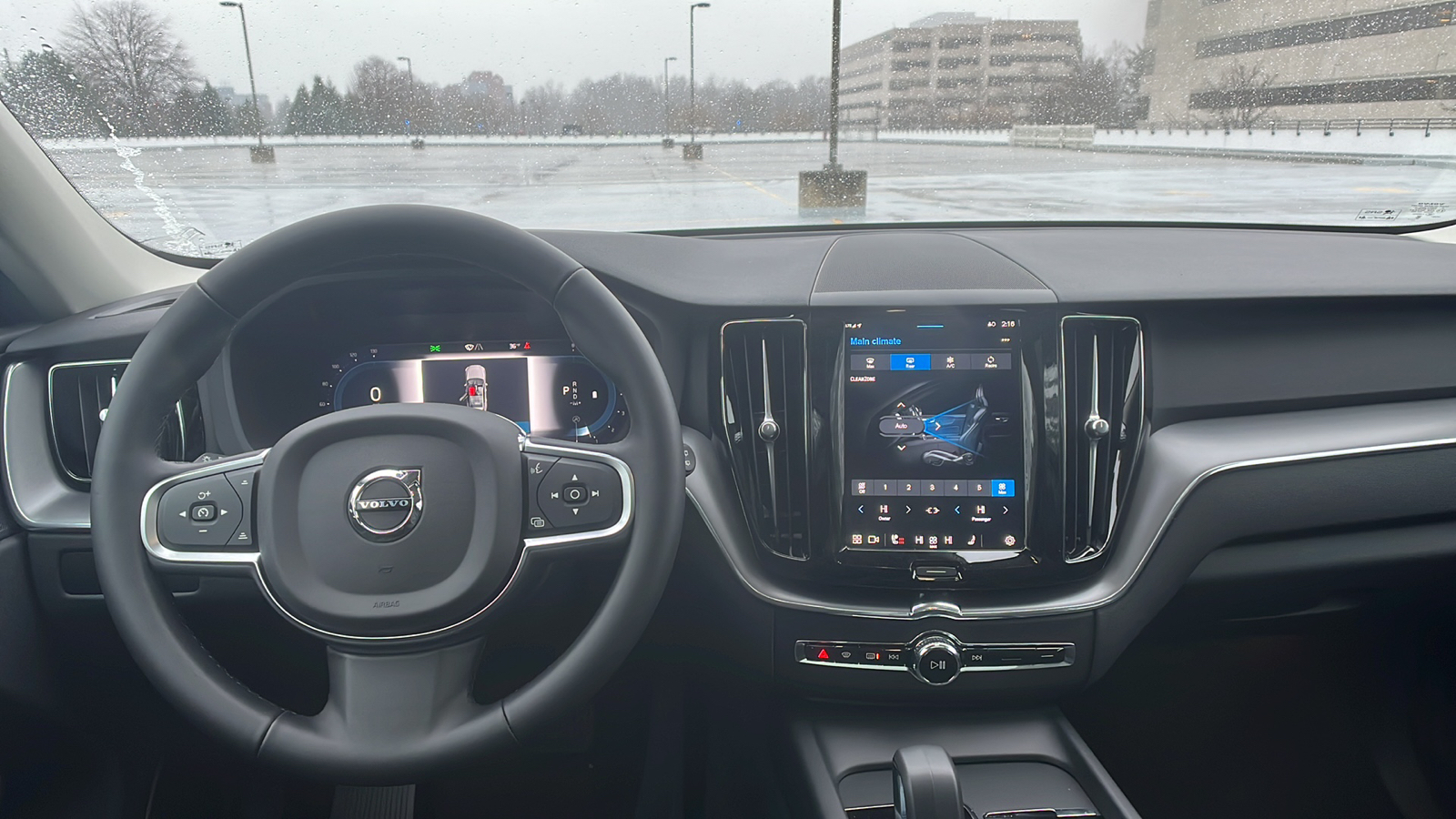 2025 Volvo XC60 B5 Core 9