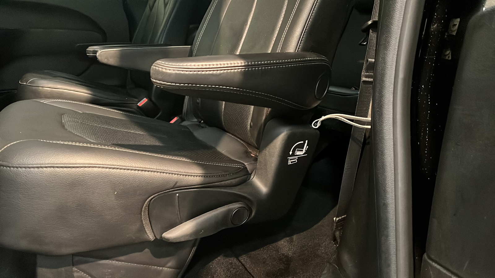 2019 Chrysler Pacifica Touring L 14