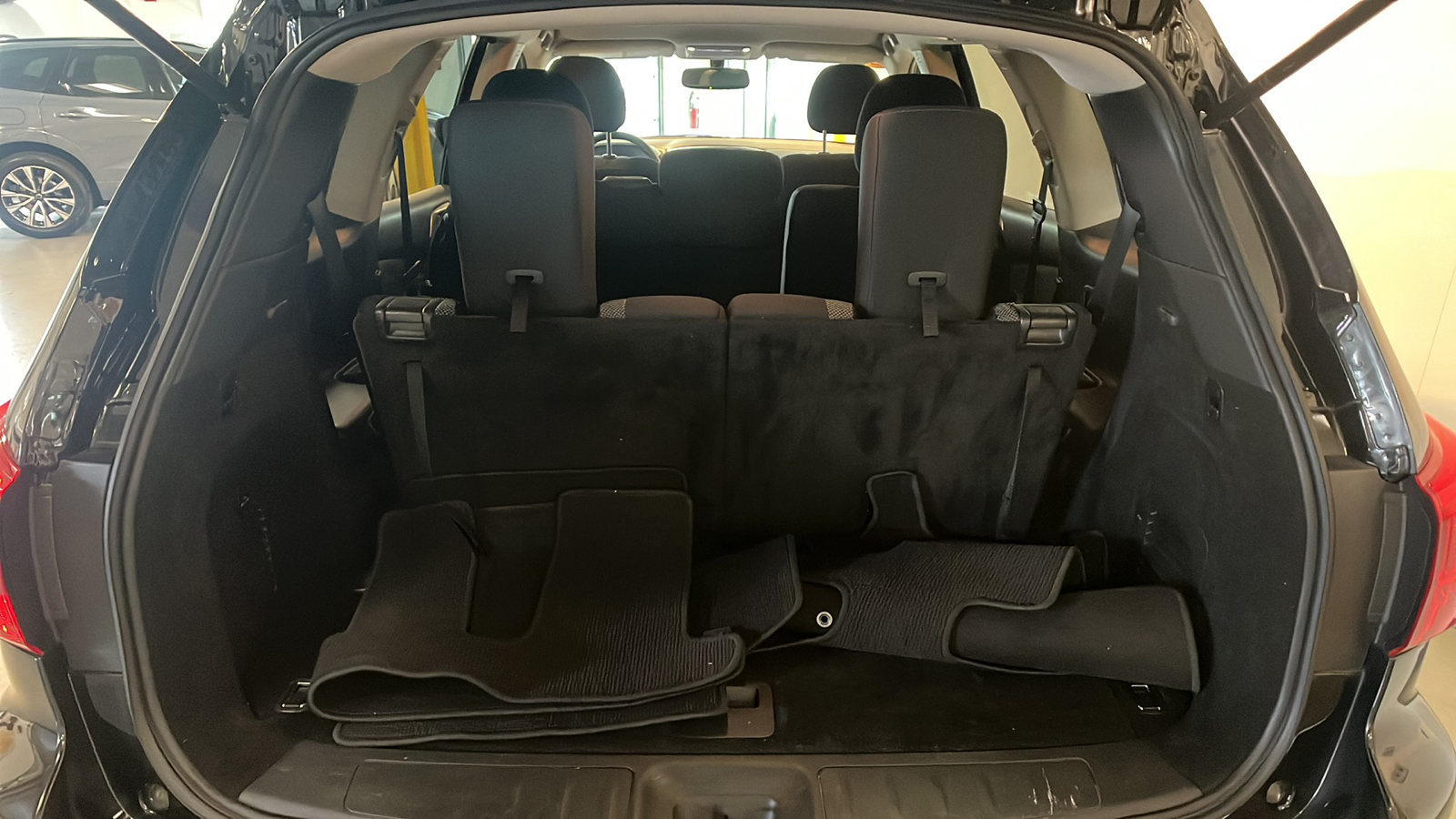 2019 Nissan Pathfinder SV 5