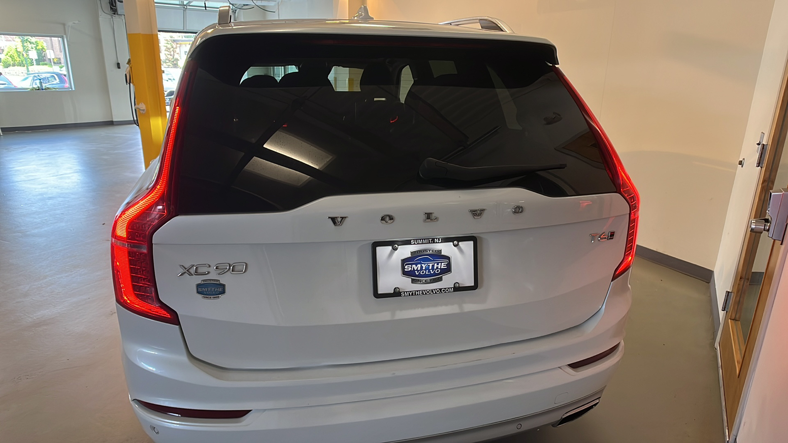 2016 Volvo XC90 T6 Momentum 4