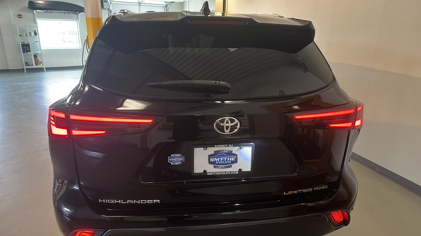 2020 Toyota Highlander Limited 4