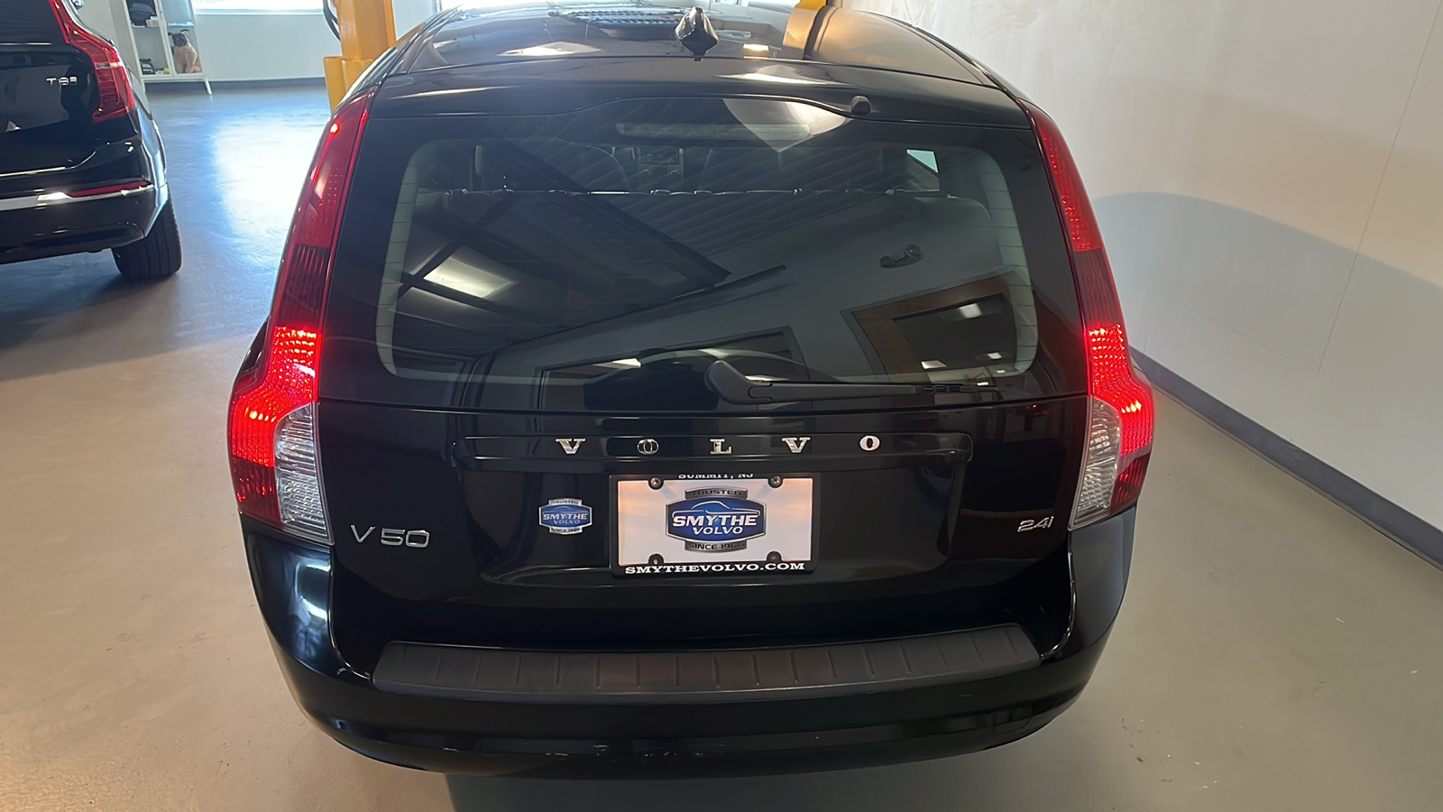 2010 Volvo V50 2.4i 4