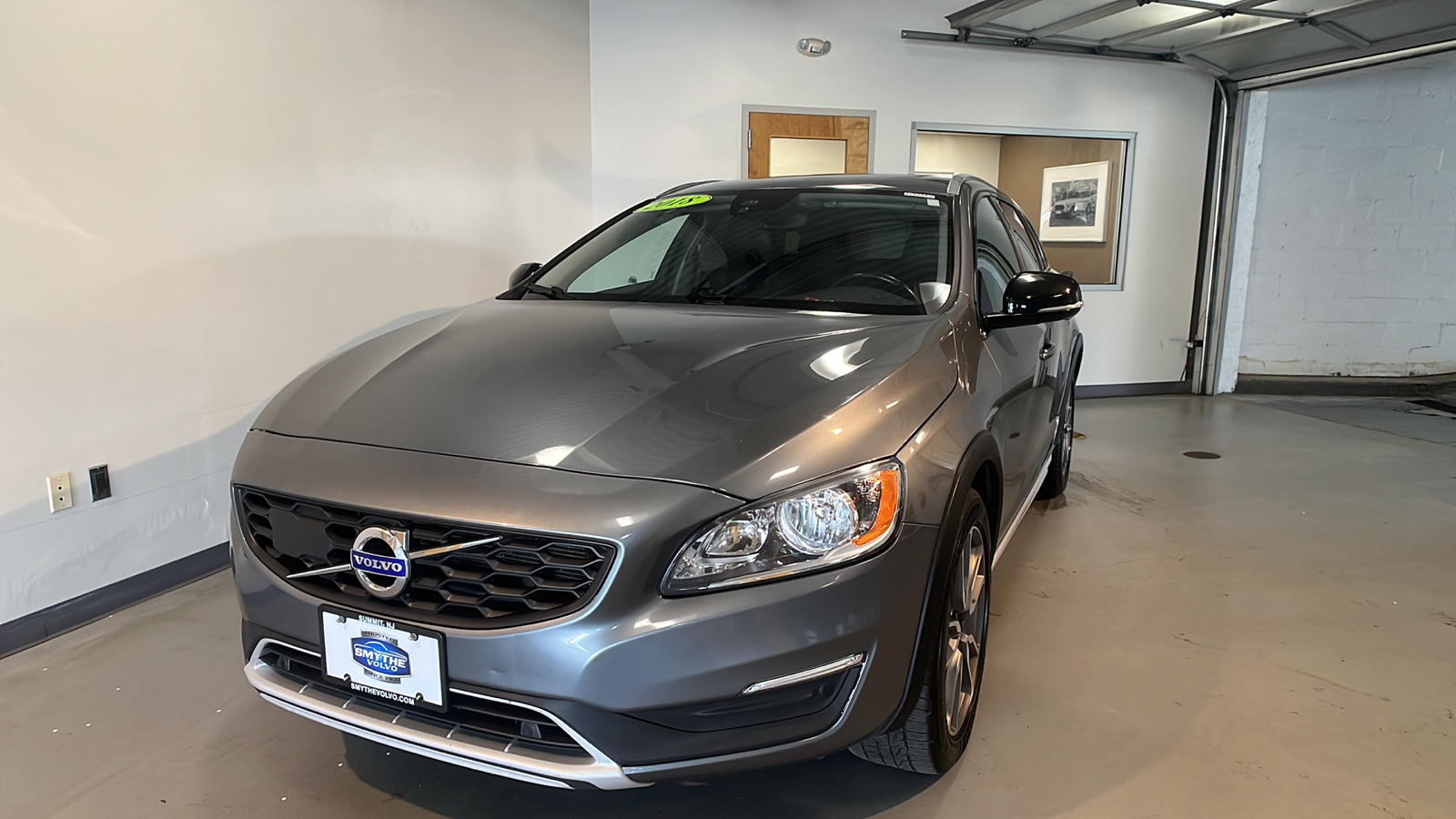 2018 Volvo V60 Cross Country T5 1