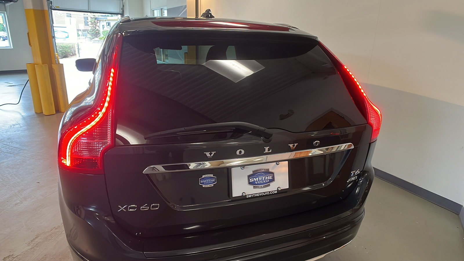 2015 Volvo XC60 T6 4