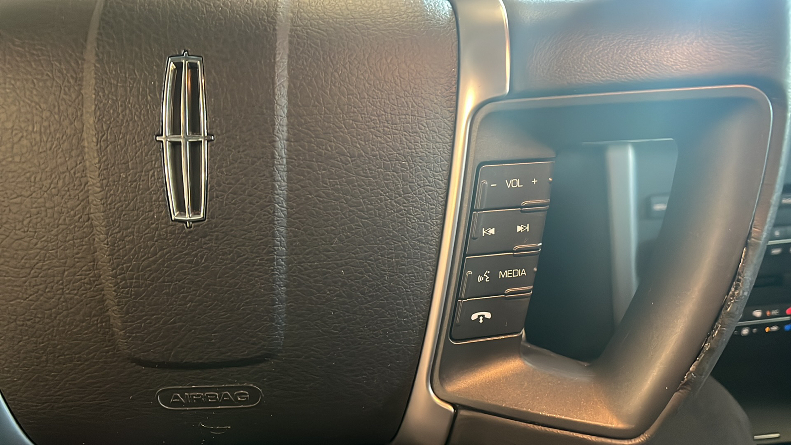 2010 Lincoln MKZ Base 8