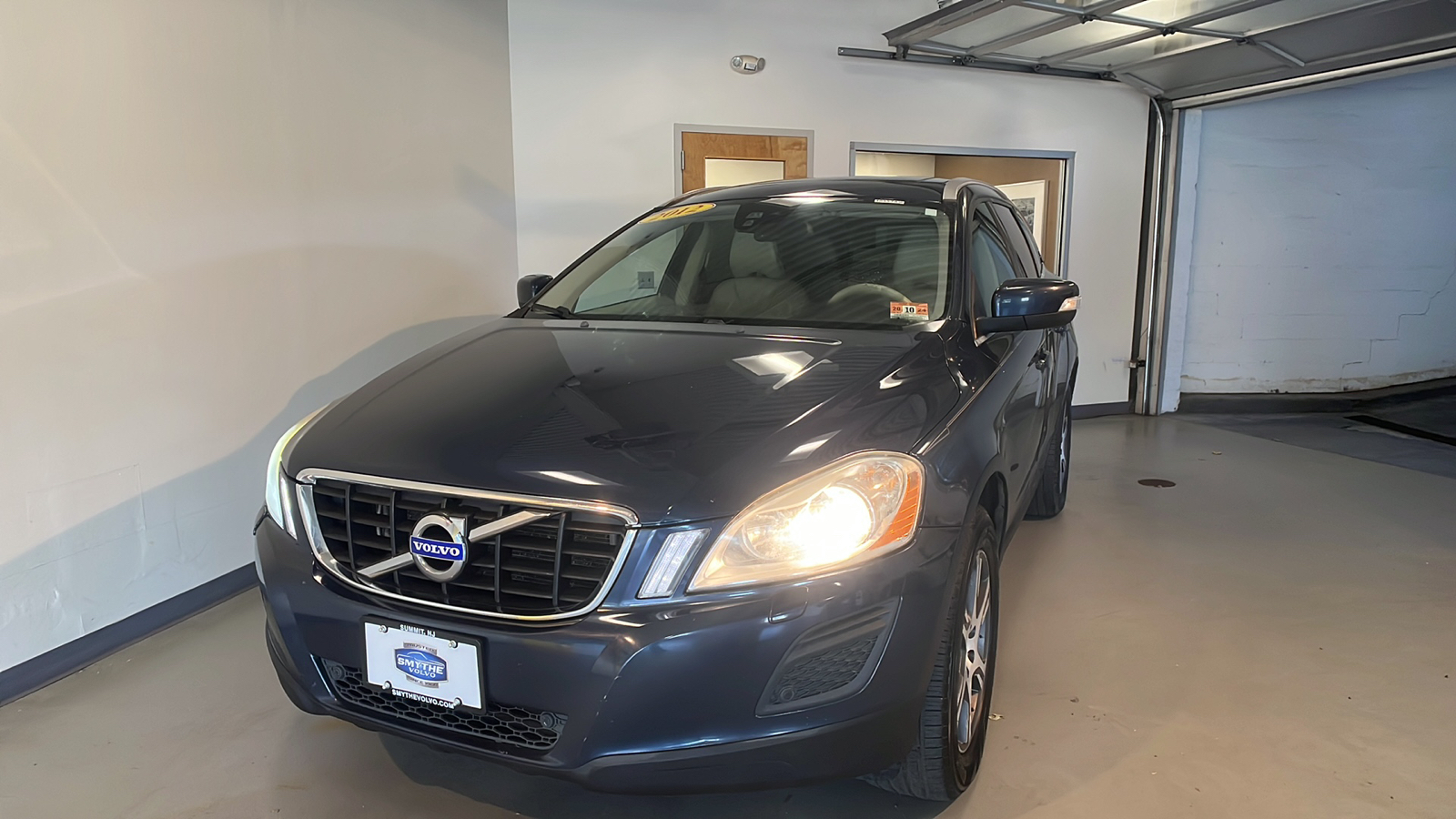 2012 Volvo XC60  1