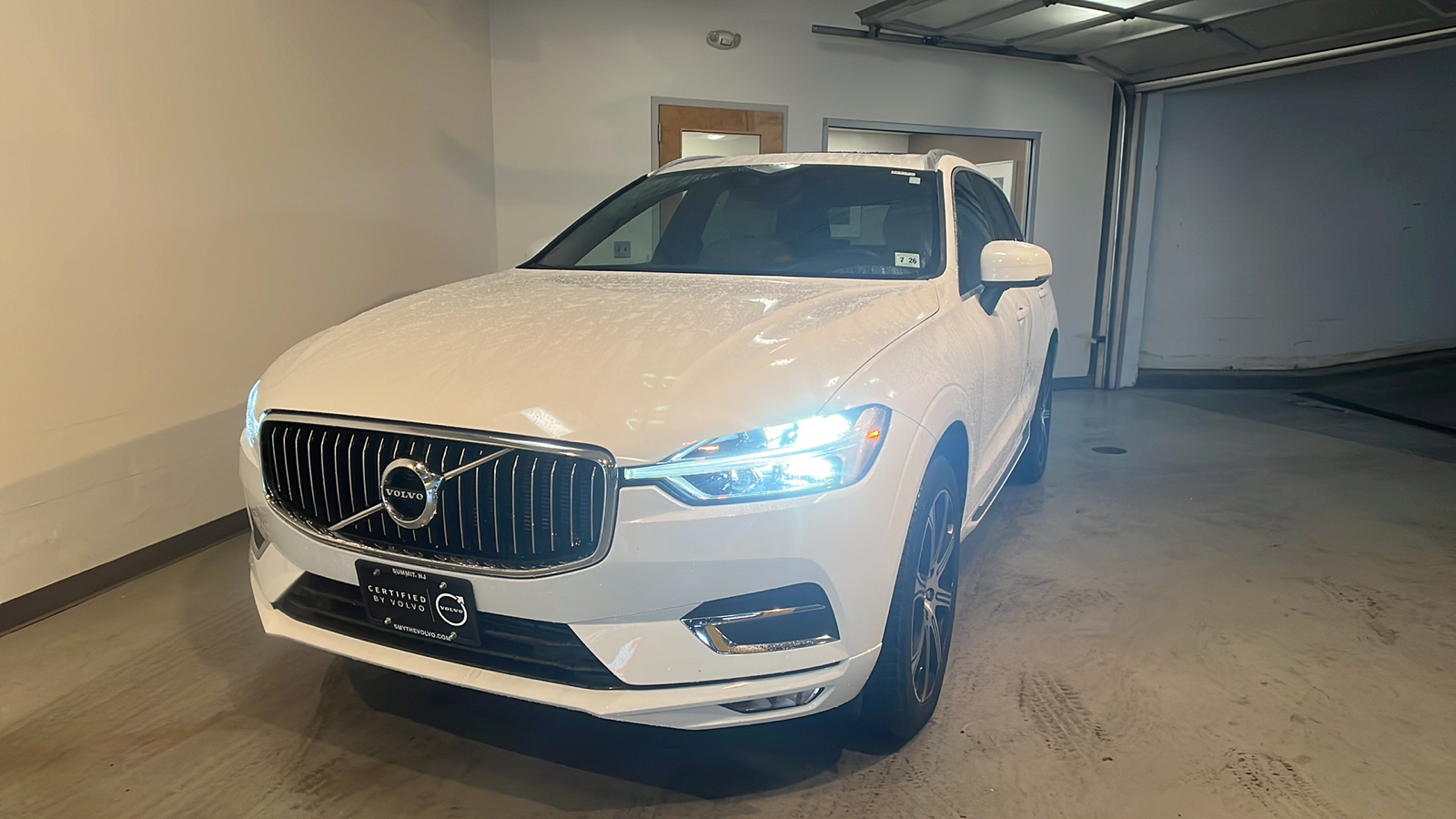 2021 Volvo XC60 T6 Inscription 1