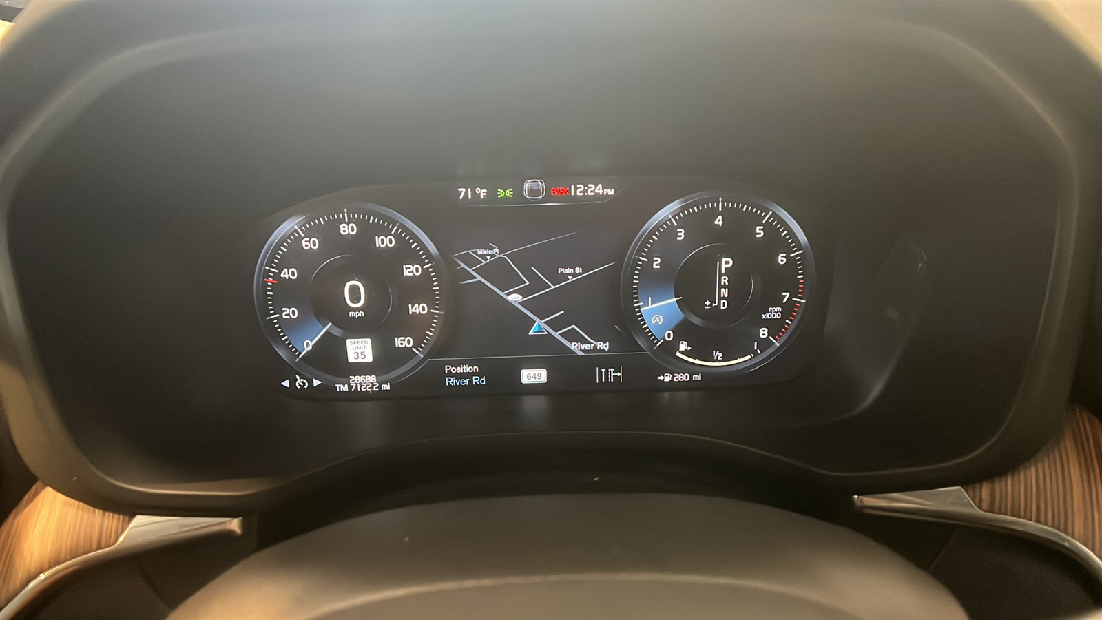 2021 Volvo XC60 T5 Momentum 18