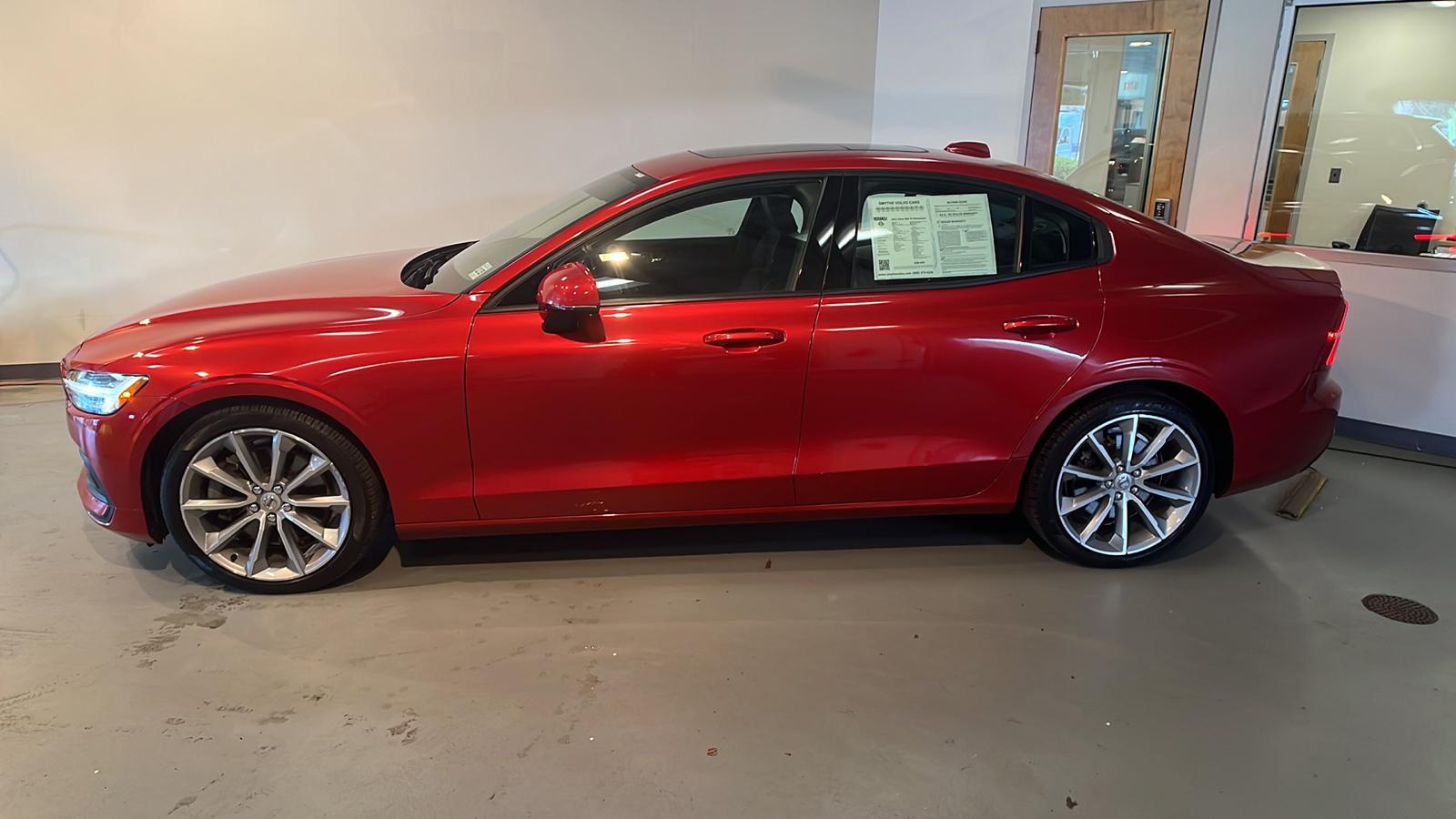 2021 Volvo S60 T6 Momentum 2