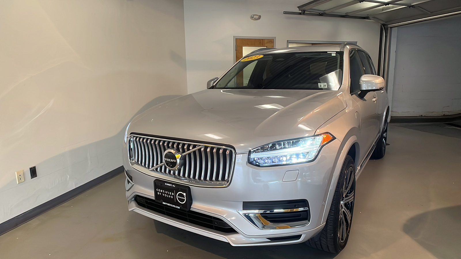 2023 Volvo XC90 Recharge Plug-In Hybrid T8 Plus 6 Passenger 1