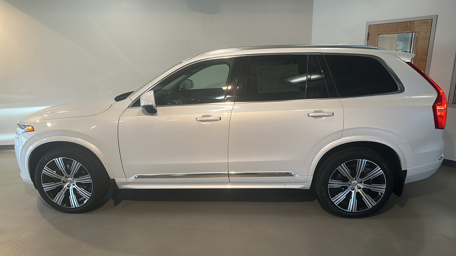 2022 Volvo XC90 T6 Inscription 2