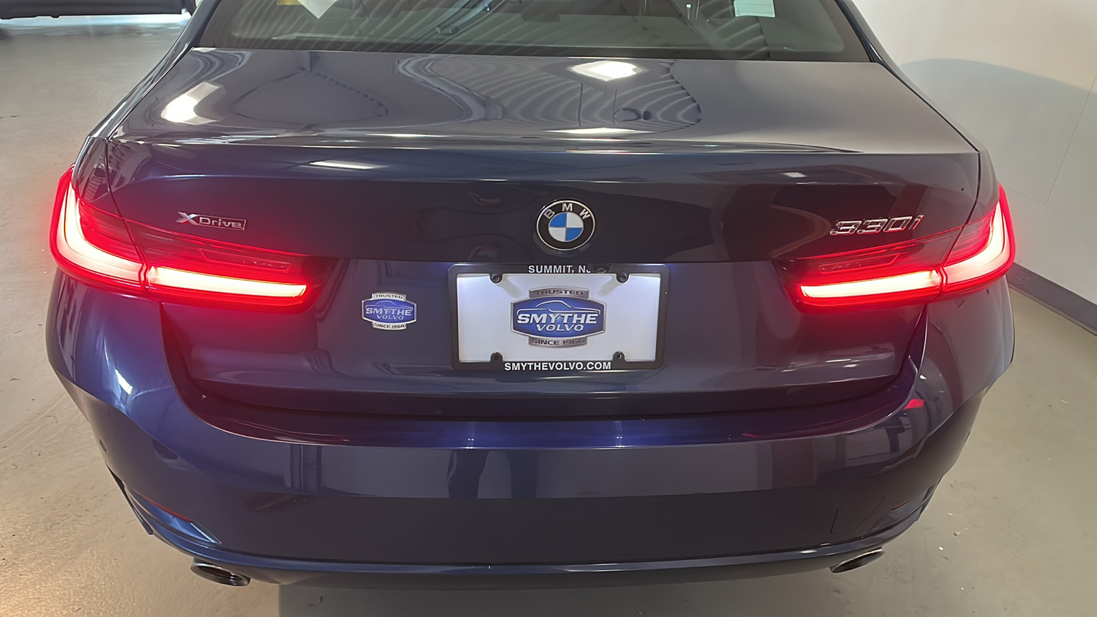 2023 BMW 3 Series 330i xDrive 4