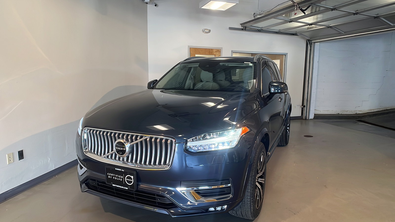 2022 Volvo XC90 T6 Inscription 1